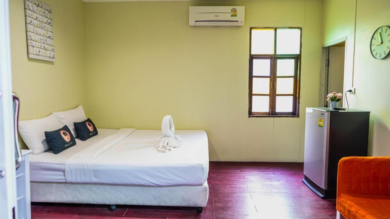 Roomquest Amphawa Floating Market Екстериор снимка